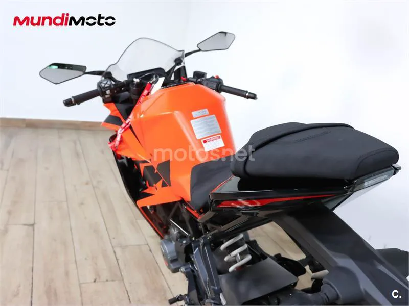 KTM RC – Vista 9