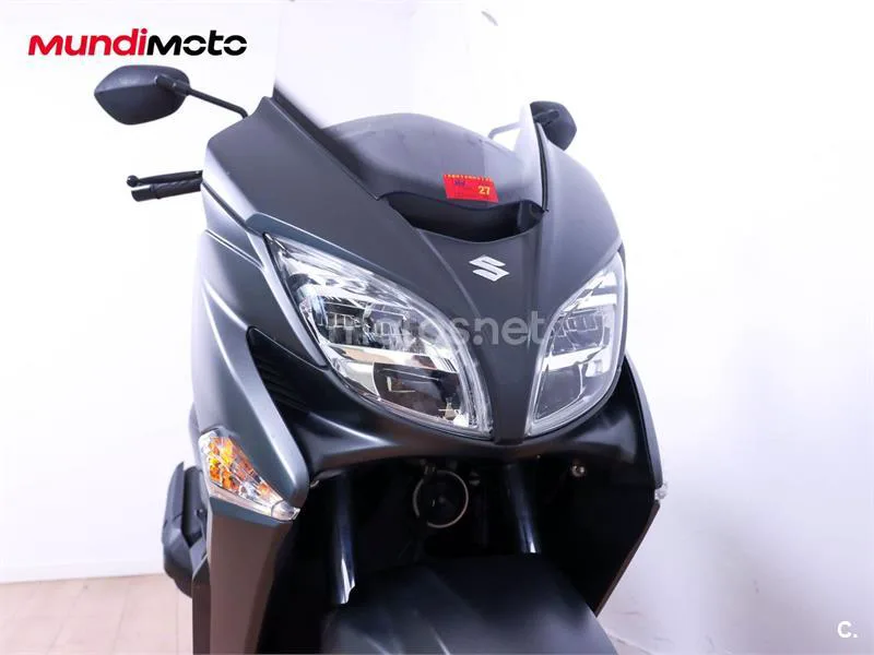 Suzuki Burgman 400 – Vista 5