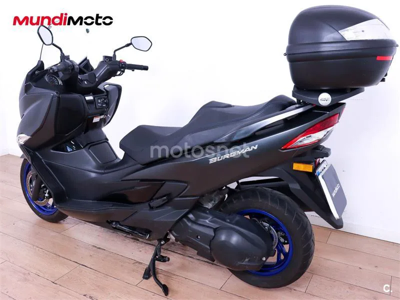Suzuki Burgman 400 – Vista 8
