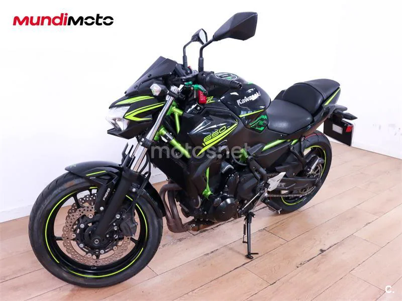 Kawasaki Z650 – Vista 7