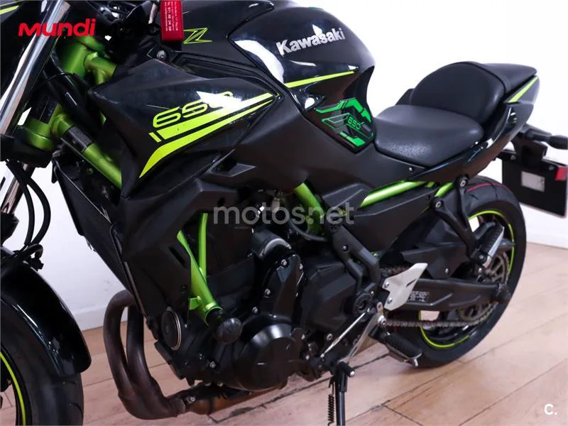 Kawasaki Z650 – Vista 10