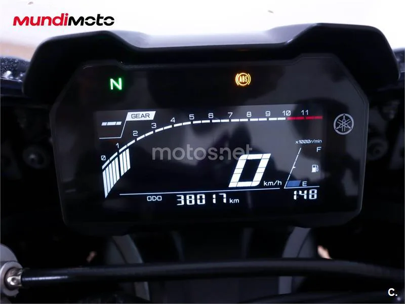 Yamaha R7 – Vista 12