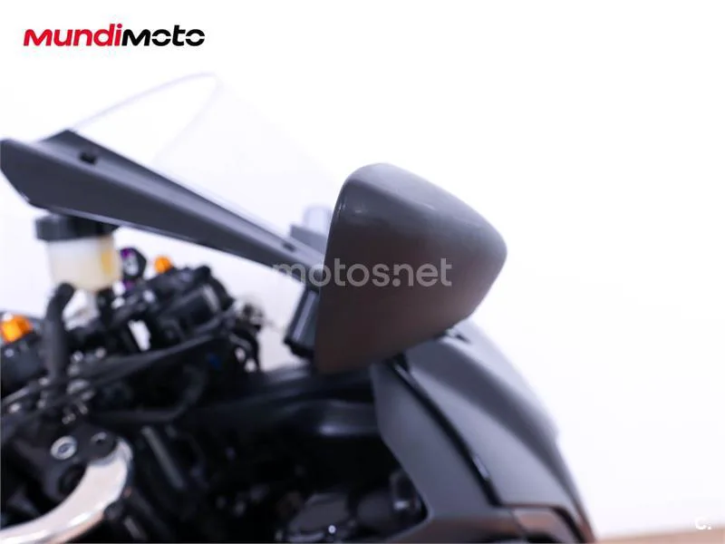 Yamaha R7 – Vista 14