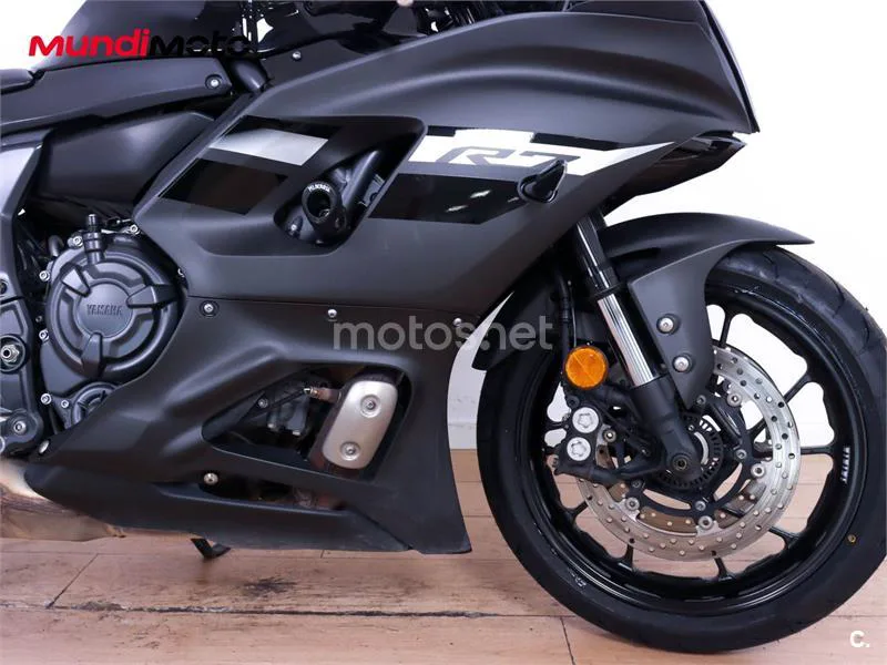 Yamaha R7 – Vista 16