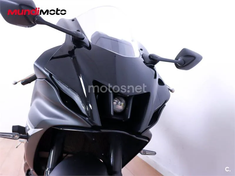 Yamaha R7 – Vista 5