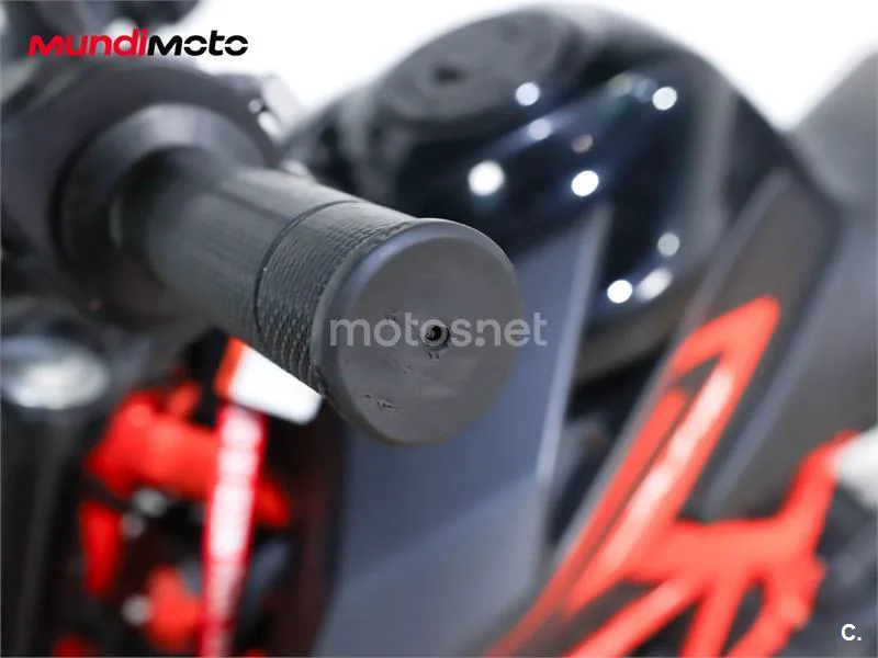 KTM 125 – Vista 20