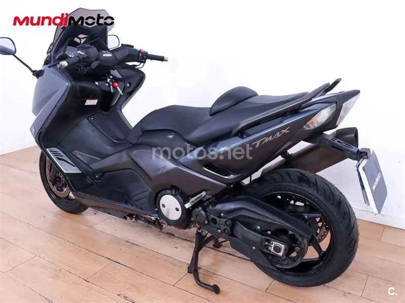 Yamaha TMAX 530 – Vista 8
