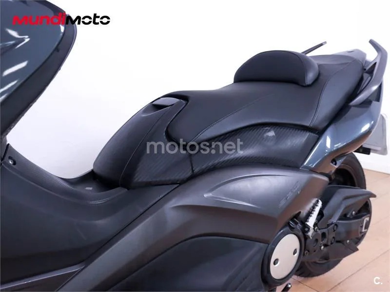Yamaha TMAX 530 – Vista 10