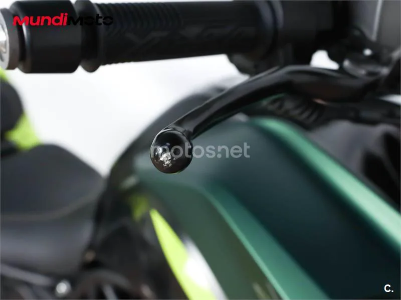 Benelli TRK 702 – Vista 14