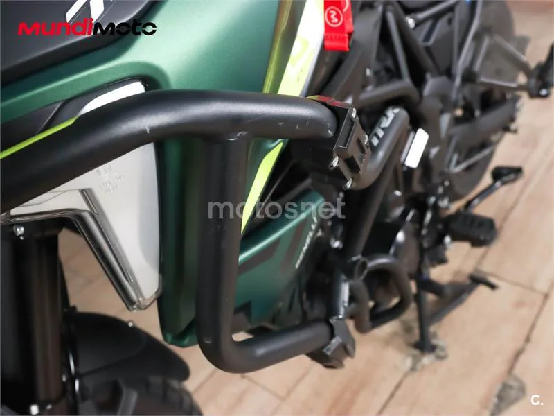 Benelli TRK 702 – Vista 21