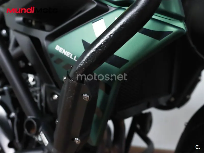 Benelli TRK 702 – Vista 40