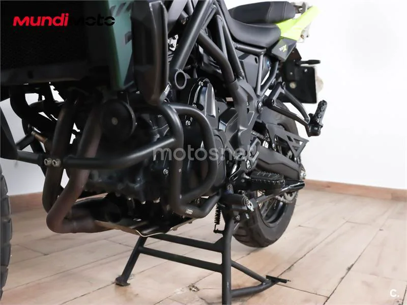 Benelli TRK 702 – Vista 10