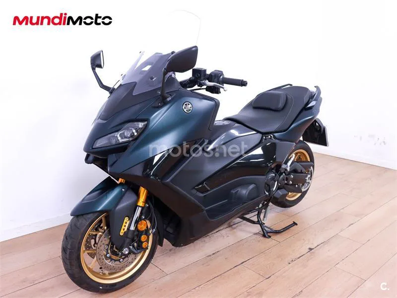 Yamaha TMAX – Vista 7