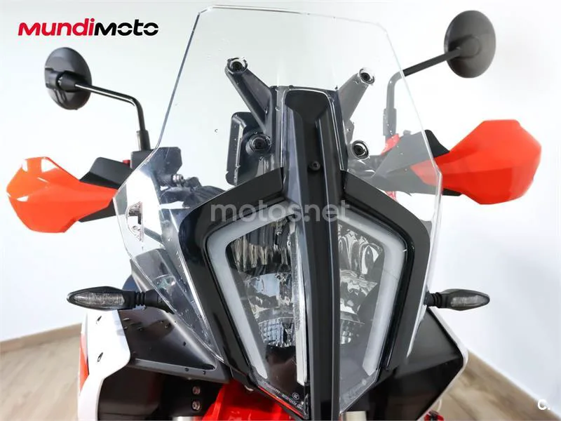 KTM 890 – Vista 5