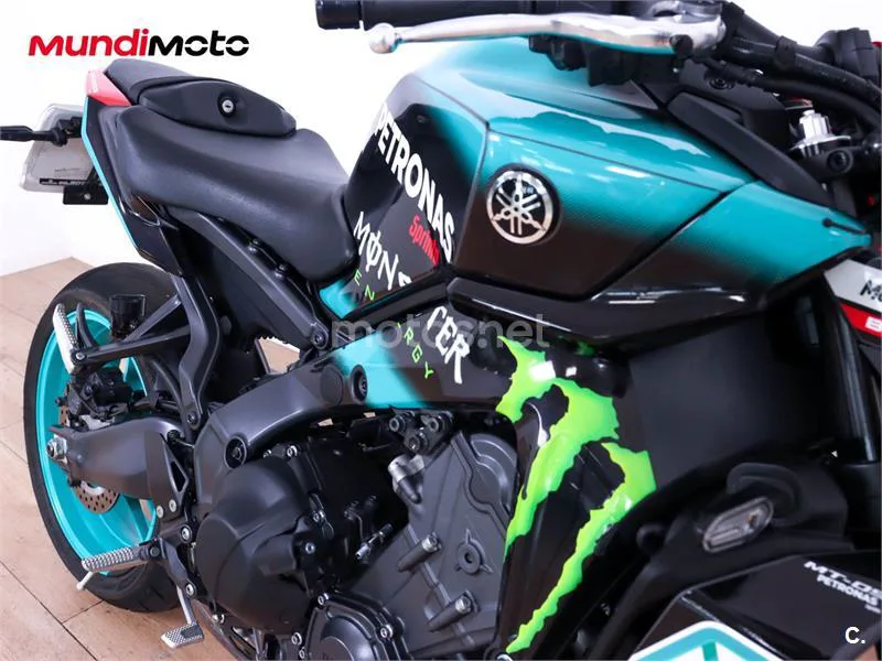 Yamaha MT-09 – Vista 18