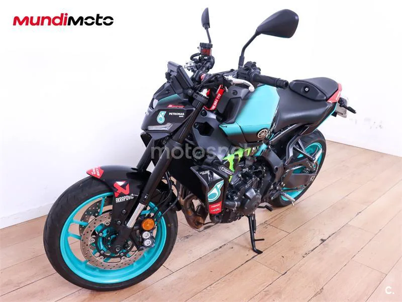 Yamaha MT-09 – Vista 7