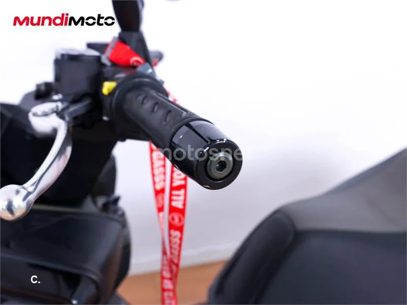 Kymco DTX 125 – Vista 18
