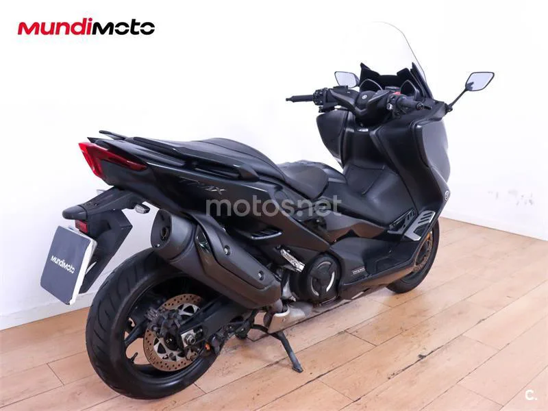 Yamaha TMAX 560 – Vista 3