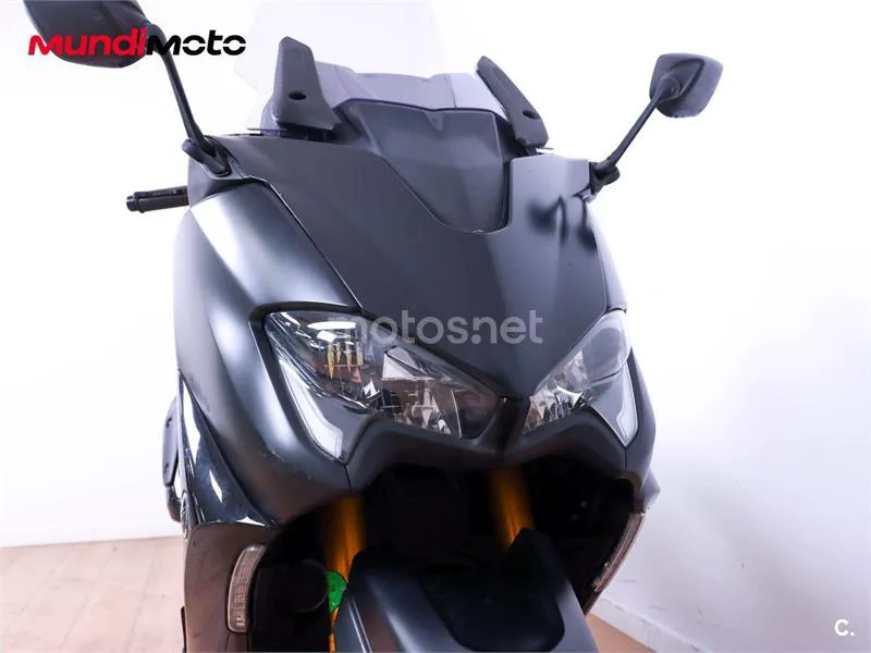 Yamaha TMAX 560 – Vista 5