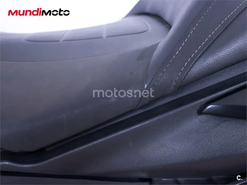 Yamaha TMAX 560 – Vista 44