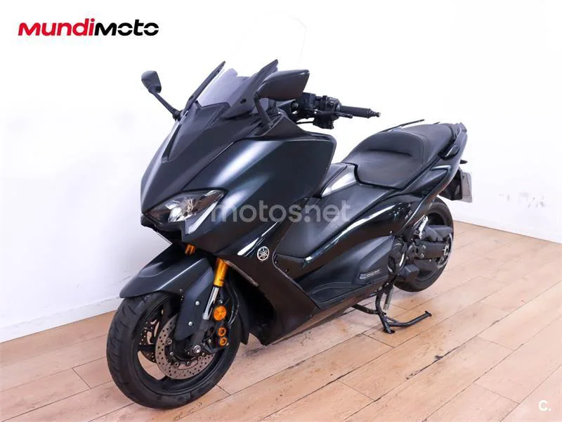 Yamaha TMAX 560 – Vista 7