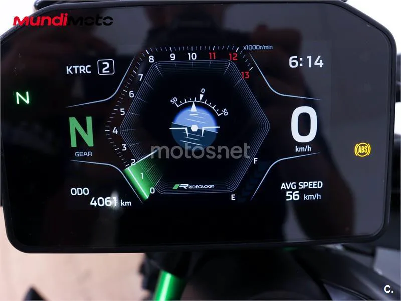 Kawasaki Z900 – Vista 12