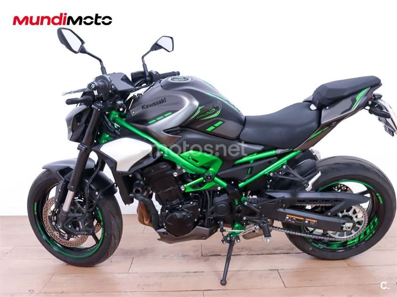 Kawasaki Z900 – Vista 6