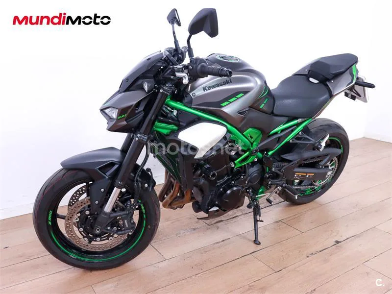 Kawasaki Z900 – Vista 7