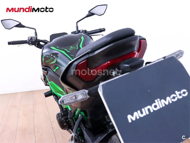 Kawasaki Z900 – Vista 9
