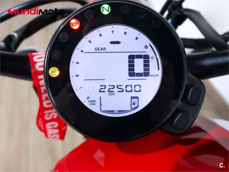 Yamaha XSR 700 – Vista 12