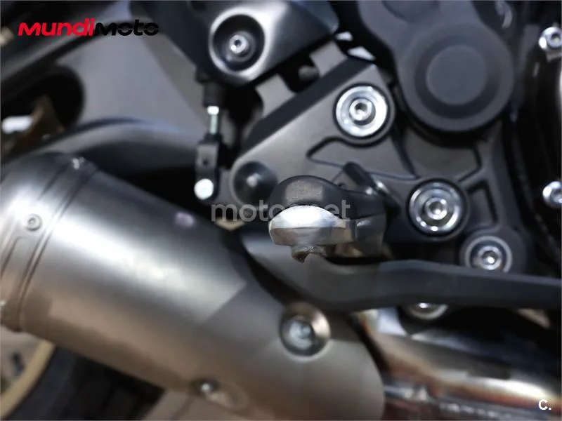 Yamaha XSR 700 – Vista 24