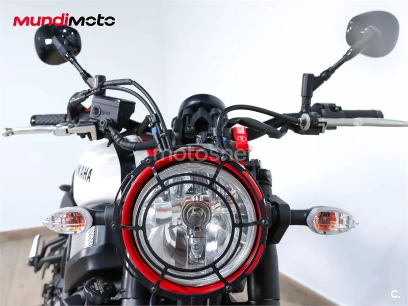 Yamaha XSR 700 – Vista 5