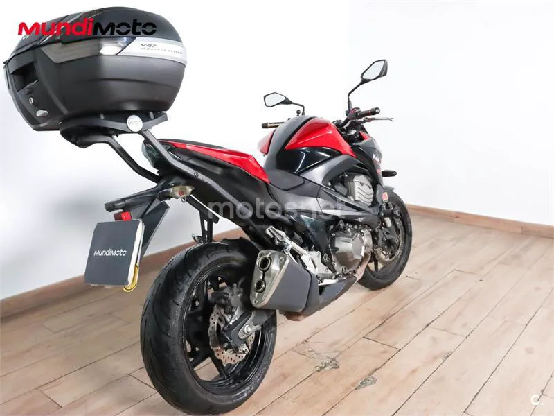 Kawasaki Z800 – Vista 3