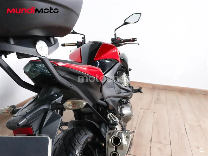 Kawasaki Z800 – Vista 4