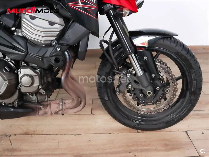 Kawasaki Z800 – Vista 41