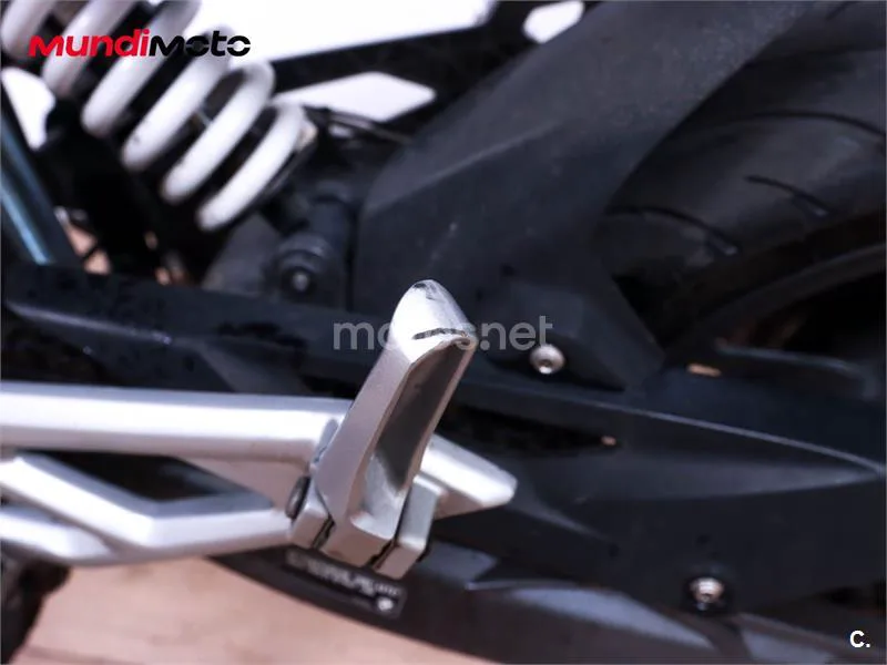BMW G 310 R – Vista 24