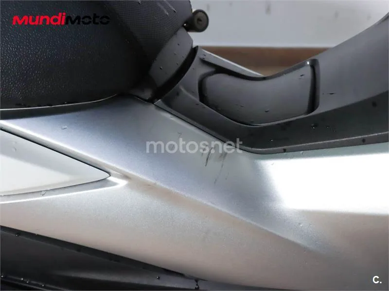 Honda Forza – Vista 20