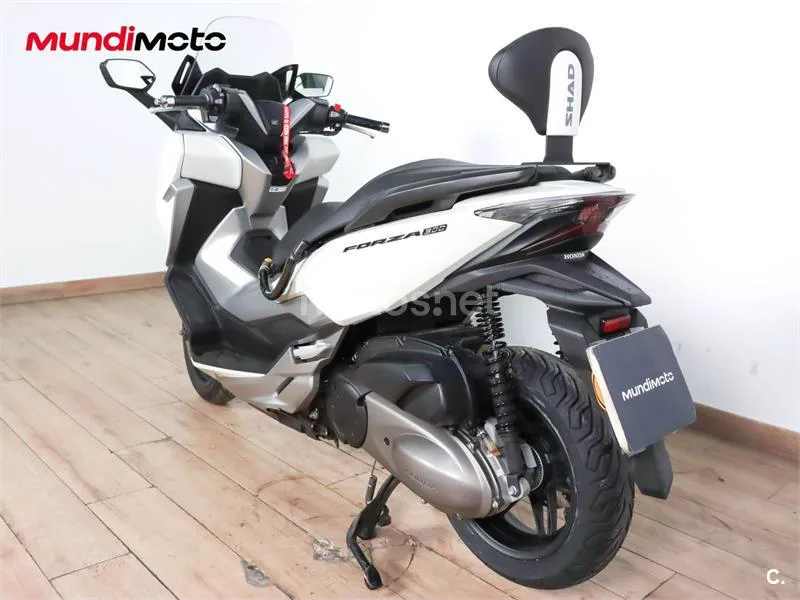 Honda Forza – Vista 8