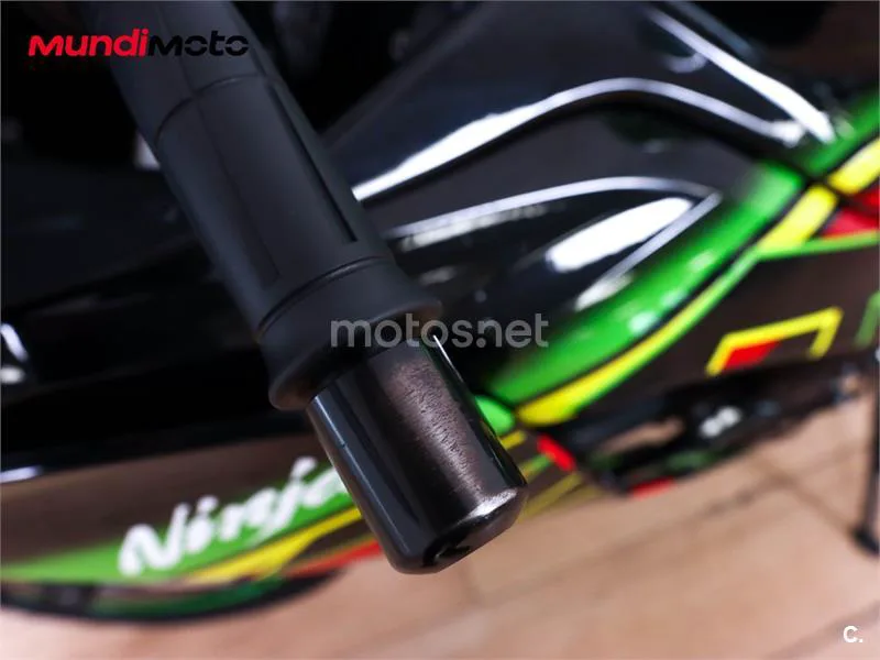 Kawasaki Ninja ZX-6R – Vista 18