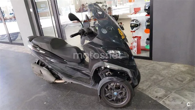 Piaggio MP3 400 Sport – Vista 4
