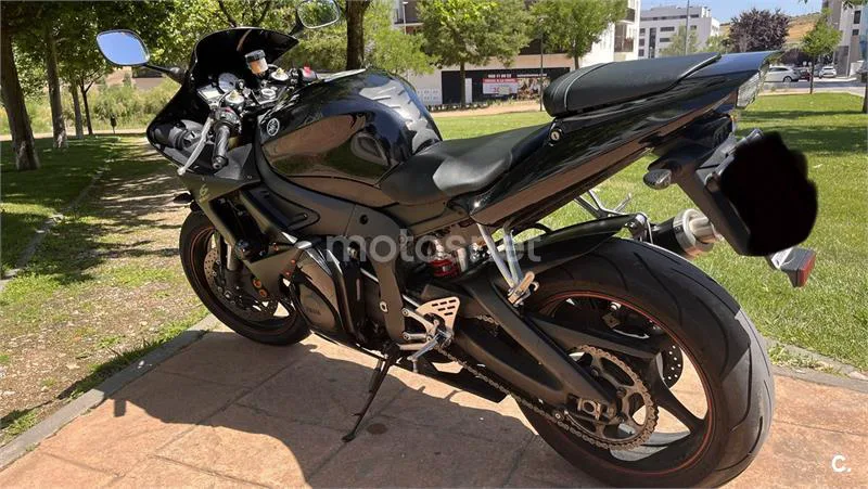 Yamaha R6 – Vista 8