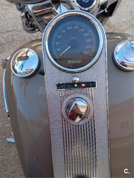 Harley-Davidson Road King Classic – Vista 6