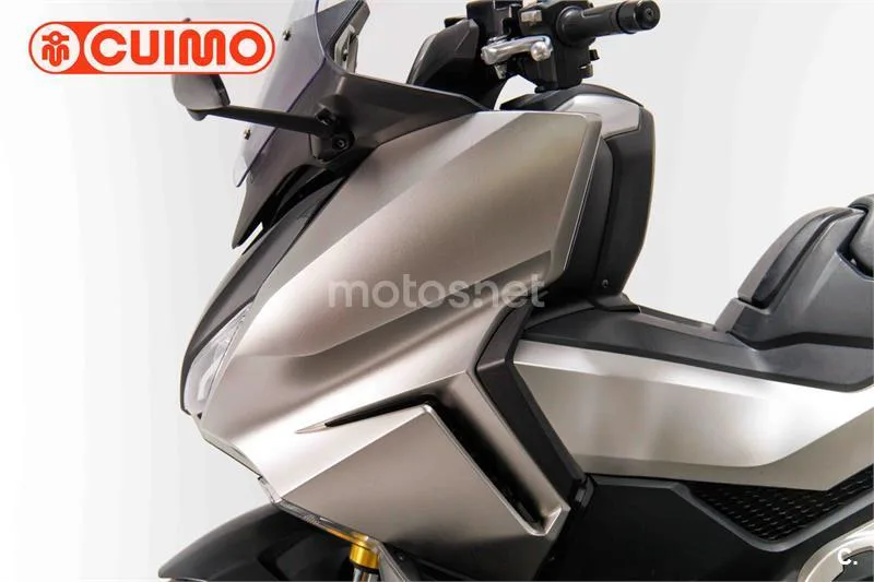 Honda Forza 750 – Vista 20