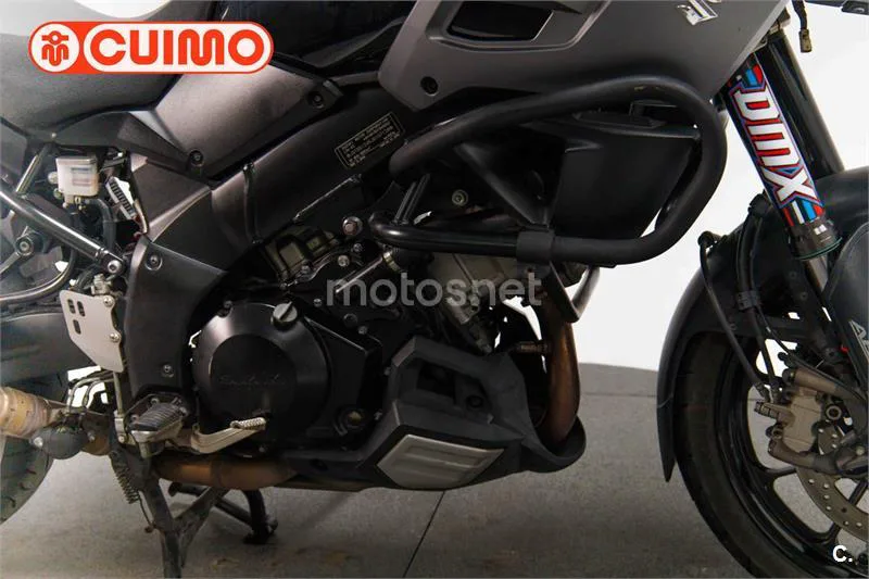 Suzuki V-Strom 1000 – Vista 13