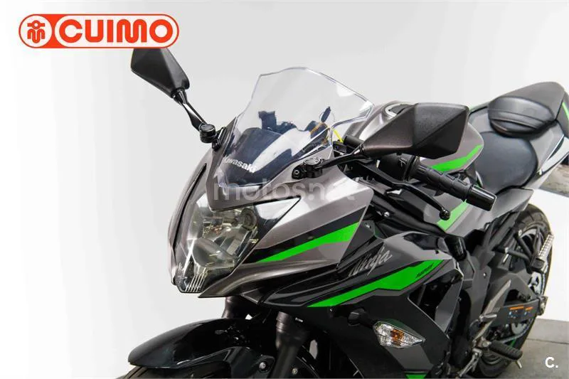 Kawasaki Ninja 125 – Vista 22