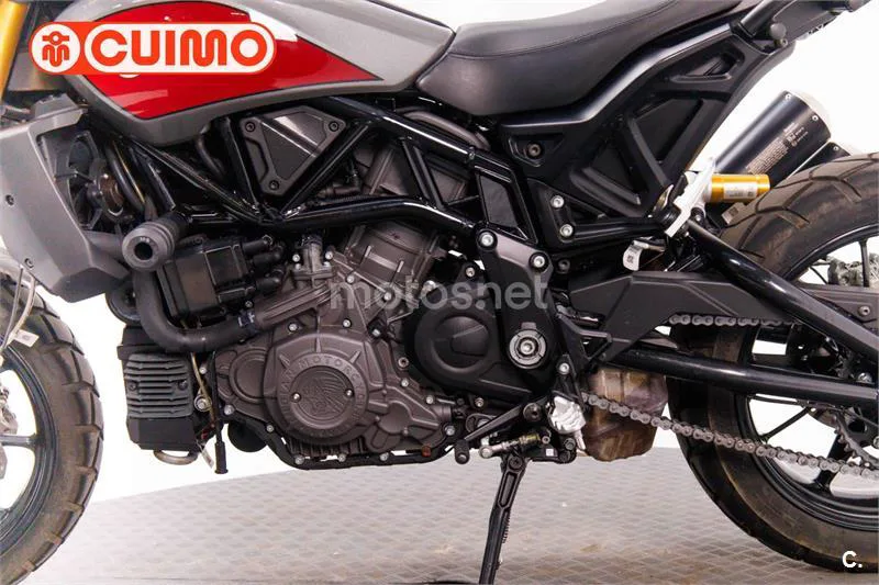 Indian FTR 1200 – Vista 19