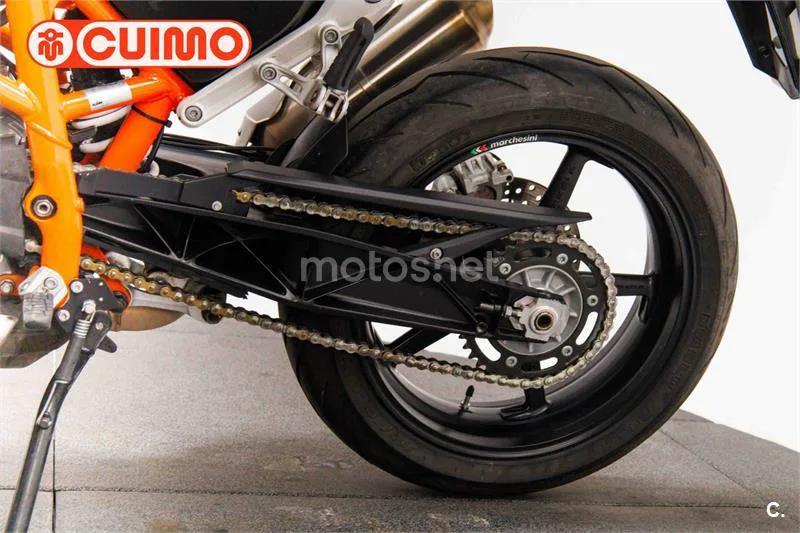 KTM 690 Duke – Vista 25