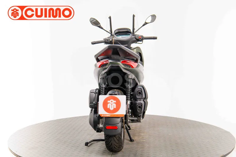 Piaggio Beverly S 400 – Vista 9