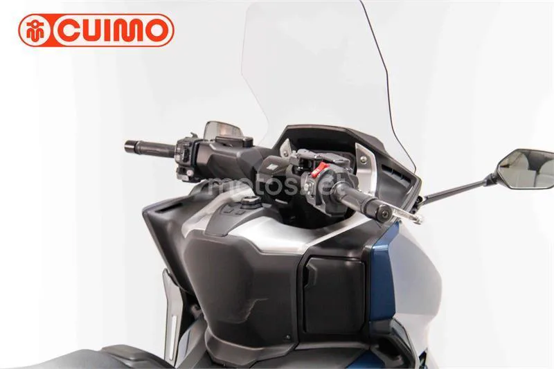 Honda Forza 750 – Vista 15