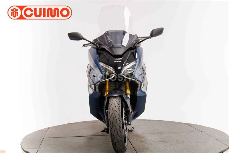 Honda Forza 750 – Vista 10